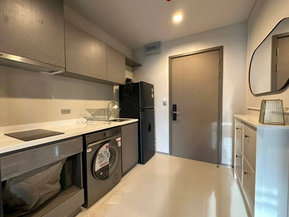 ให้เช่า Life Asoke Hype วิวสระว่ายน้ำ บรรยากาศดีสุดๆ ห้องสวย พร้อมเข้าอยู่ทันที