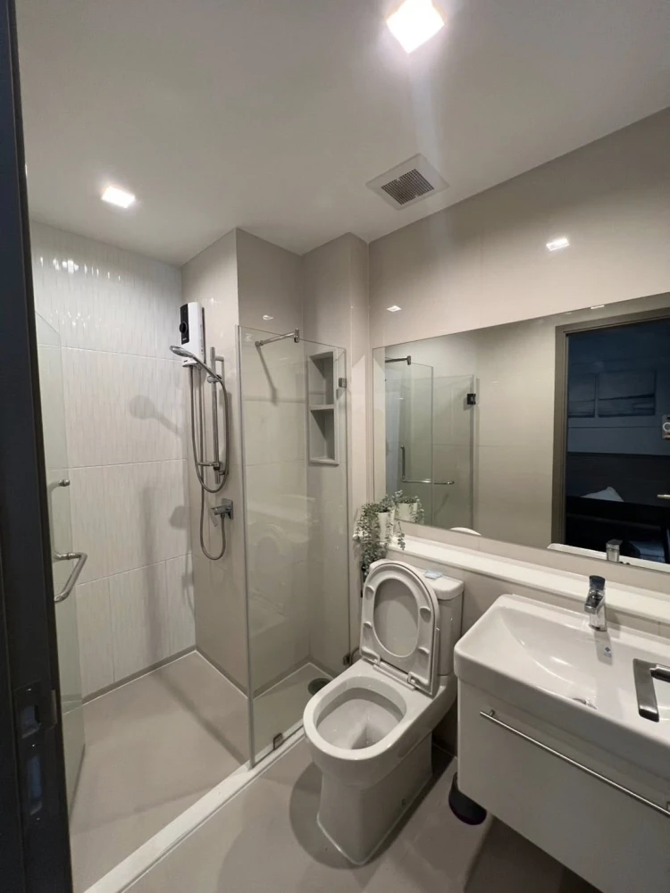 ให้เช่า Life Asoke Hype ห้องน่าอยู่ ชั้น 10 ตกแต่งครบครัน แบ่งสัดส่วนลงตัว ดีแบบนี้ห้ามพลาด