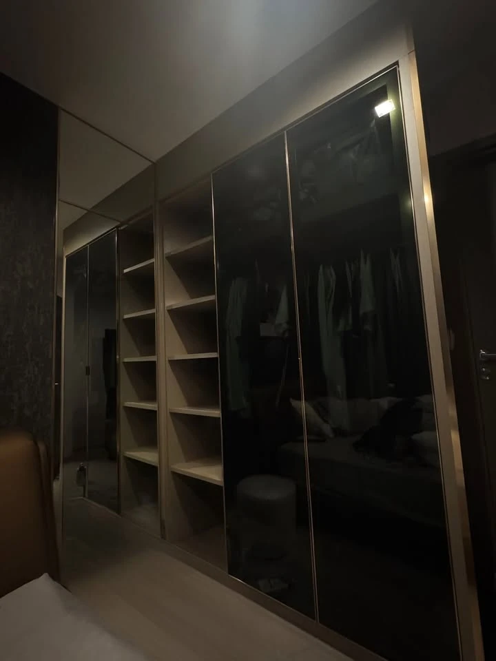 ให้เช่า Life Asoke Hype (1 Bedroom Plus) ติดวอลเปเปอร์ทั้งห้อง เครื่องใช้ไฟฟ้าครบ รีบจองก่อนพลาด