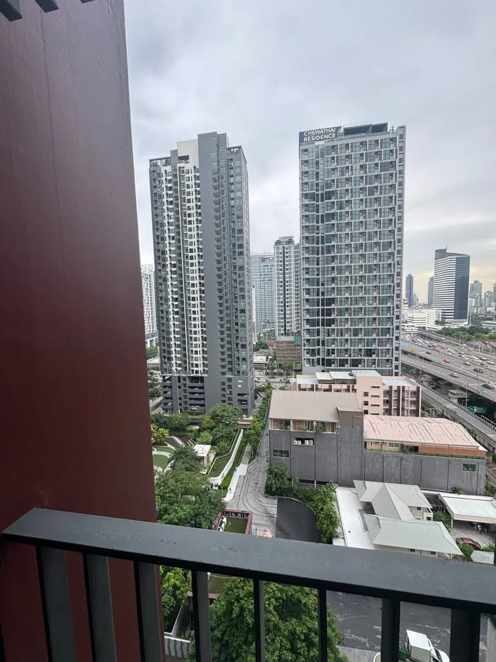 ให้เช่า Life Asoke Hype (1 Bedroom Plus) ติดวอลเปเปอร์ทั้งห้อง เครื่องใช้ไฟฟ้าครบ รีบจองก่อนพลาด