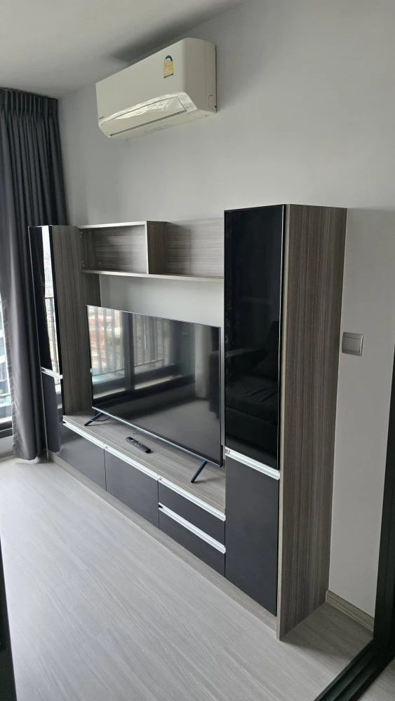 ให้เช่า Life Asoke-Rama 9 ห้องขนาด 1 Bedroom Plus มีเฟอร์นิเจอร์ให้ครบ อยู่ชั้นสูงมากเวอร์ รีบจองเลยจ้า