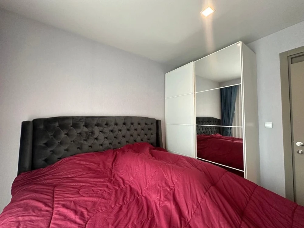 ให้เช่า Life Asoke-Rama 9 ห้องพร้อมอยู่ ช้้นสูงพร้อมอยู่ เฟอร์พร้อม จองเลย