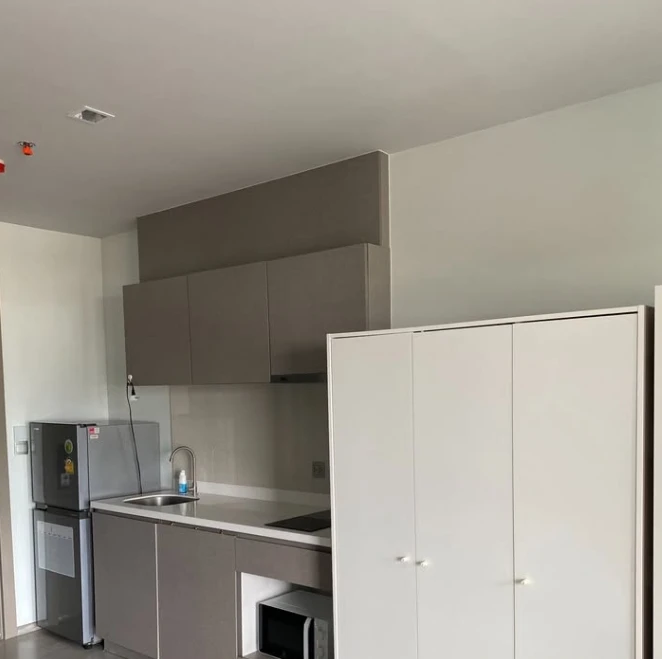 ให้เช่า Life Asoke Rama 9 ห้อง Studio ชั้น 12 วิวสวย แสงดี ไม่โดนตีกบัง มาจับมาจองได้แล้ววันนี้