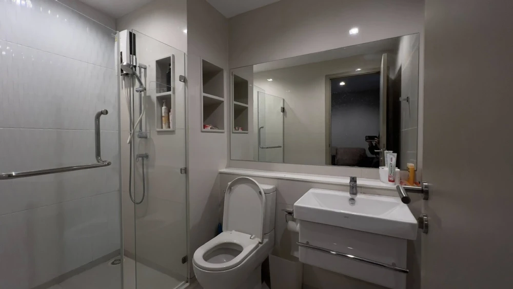 ให้เช่า Life Ladprao ห้องน่าอยู่ เฟอร์พร้อม ชั้นสูงกว้างขวาง ดีแบบนี้รีบจองเลย