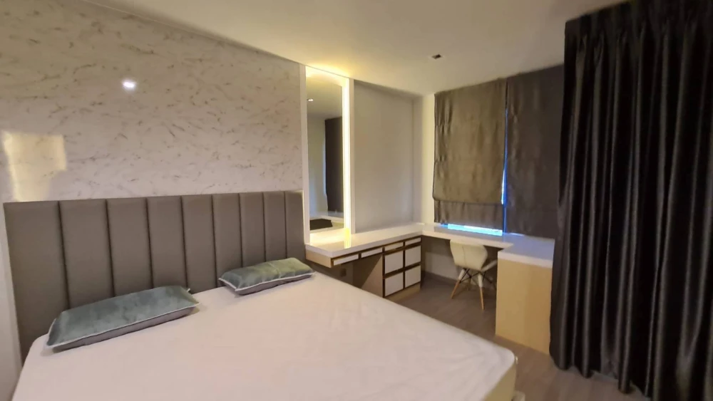 ให้เช่า Life Ladprao ห้องสตูดิโอ วิวสูง โล่งไม่มีตึกบัง แดดเช้า ห้องเย็นลมเข้าทั้งวัน เฟอร์ครบ พร้อมอยู่ทันที