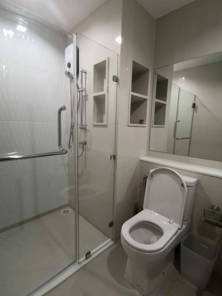 ให้เช่า Life Ladprao ห้องสตูดิโอ วิวสูง โล่งไม่มีตึกบัง แดดเช้า ห้องเย็นลมเข้าทั้งวัน เฟอร์ครบ พร้อมอยู่ทันที