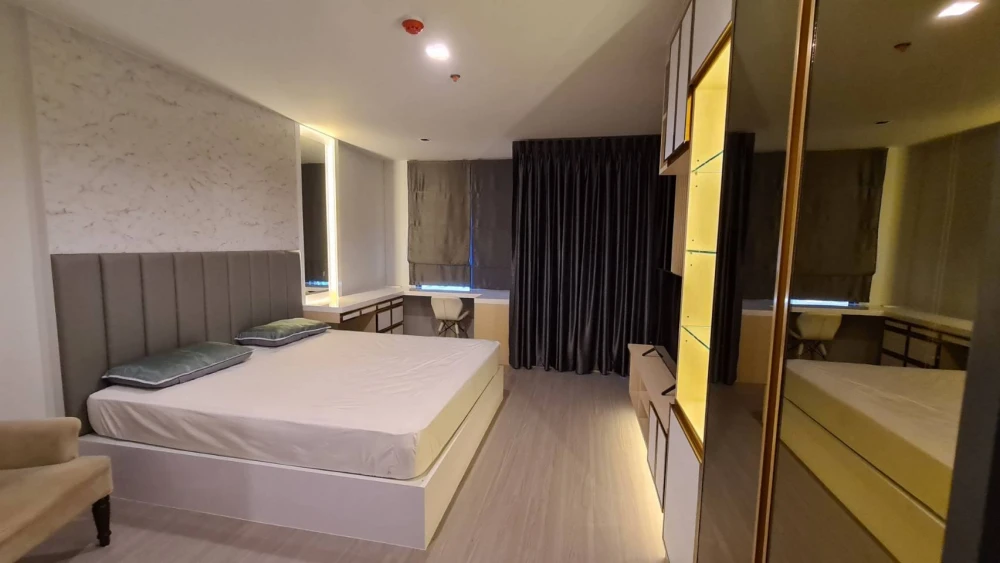 ให้เช่า Life Ladprao ห้องสตูดิโอ วิวสูง โล่งไม่มีตึกบัง แดดเช้า ห้องเย็นลมเข้าทั้งวัน เฟอร์ครบ พร้อมอยู่ทันที