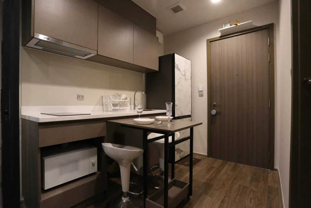 ให้เช่า Life Ladprao Valley ชั้น 32 วิวเมืองสวยไม่ติดบล็อก พิเศษทีวีแขวนขนาดใหญ่ 58 นิ้ว และ Build in Mini-Walk in closet ต้องจอง