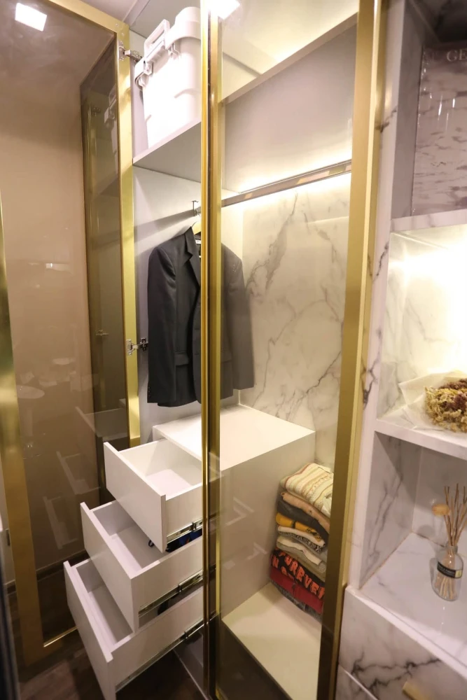 ให้เช่า Life Ladprao Valley ชั้น 32 วิวเมืองสวยไม่ติดบล็อก พิเศษทีวีแขวนขนาดใหญ่ 58 นิ้ว และ Build in Mini-Walk in closet ต้องจอง