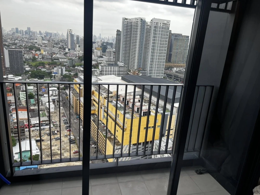 ให้เช่า Life Ladprao Valley ห้องกว้างพร้อมอยู่ เฟอร์พร้อม จองเลย