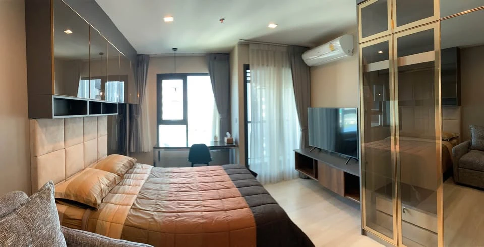 ให้เช่า Life One Wireless ห้อง Studio ชั้นสูงมาก เฟอร์นิเจอร์และเครื่องใช้ไฟฟ้าครบ สนใจจองเลย