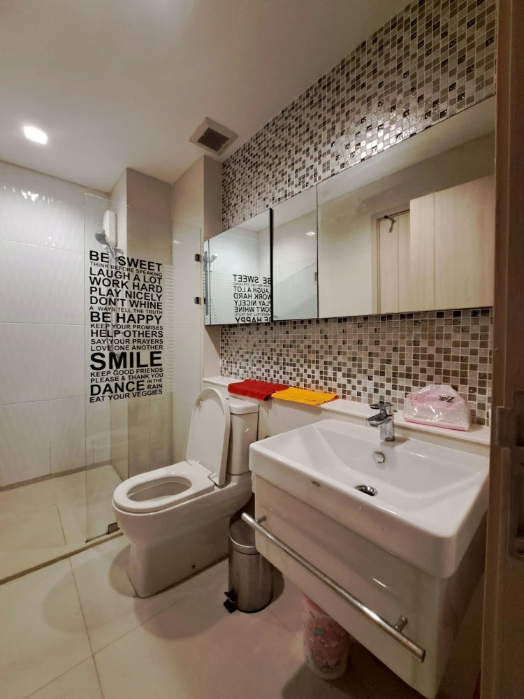 ให้เช่า life one wireless 2 ห้องนอน มาพร้อมการตกแต่งที่ครบครัน สนใจจองเลย