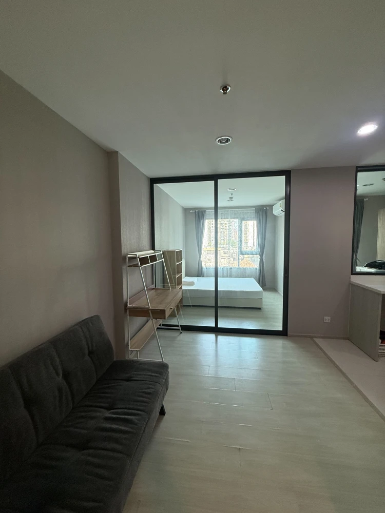 ให้เช่า Life Pinklao ห้องชั้น 7 มาพร้อมเฟอร์นิเจอร์และเครื่องใช้ไฟฟ้าครบครัน พลาดแล้วจะเสียใจ