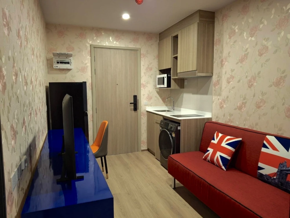 ให้เช่า Life Rama 4 - Asoke ติดวอลเปเปอร์ลายสวยทั้งห้อง Fully Furnished พร้อมอยู่แล้วจ้า