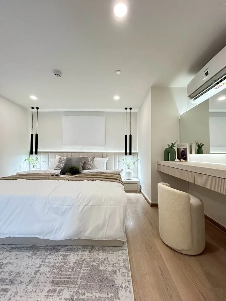 ให้เช่า Life Rama 4 - Asoke ห้องกว้างเพดานสูงโปร่งโล่ง วิวเมืองสวย เฟอร์ครบ จองเลย