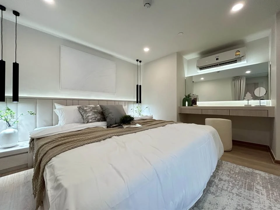 ให้เช่า Life Rama 4 - Asoke ห้องกว้างเพดานสูงโปร่งโล่ง วิวเมืองสวย เฟอร์ครบ จองเลย