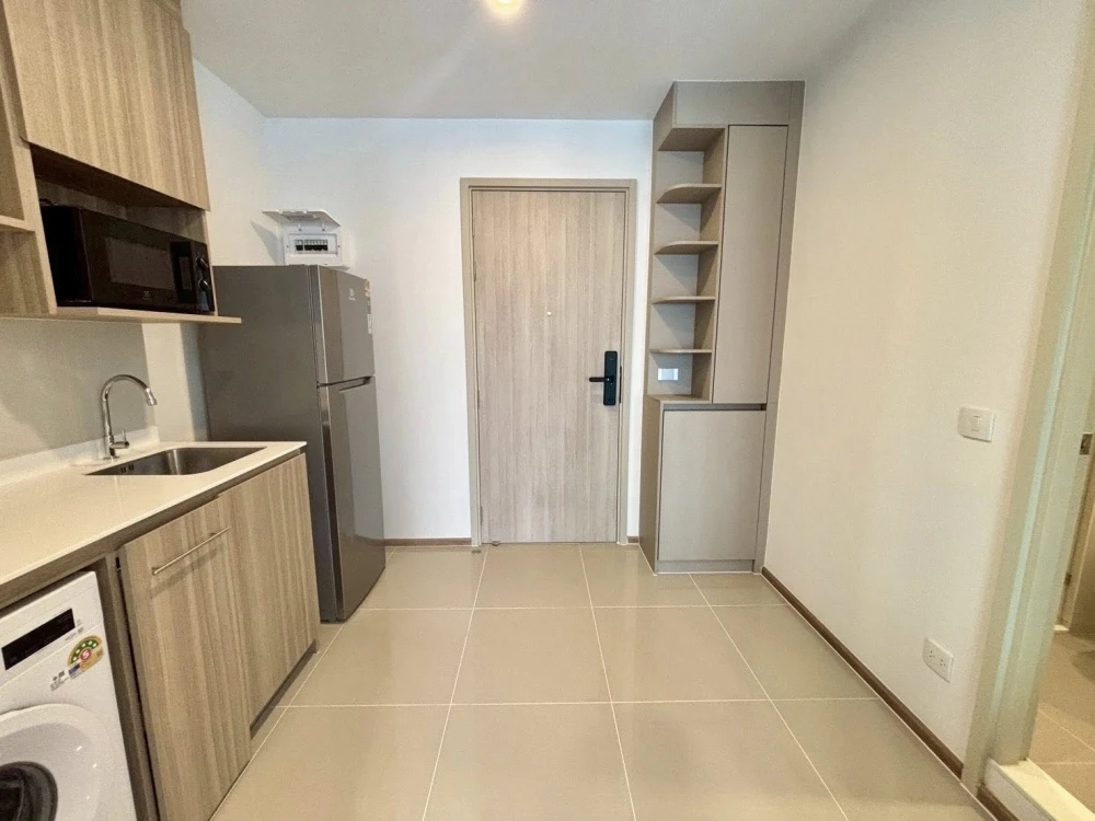 ให้เช่า Life Rama 4 - Asoke ห้องชั้นสูง น่าอยู่ เฟอร์พร้อม + เครื่องใช้ไฟฟ้าครบ จองเลยก่อนพลาด++