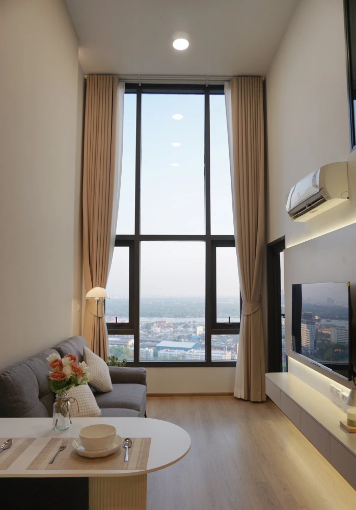 ให้เช่า Life Rama 4 - Asoke ห้องดูเพล็กซ์ ชั้นสูง วิวแม่น้ำ สิ่งอำนวยความสะดวกครบครัน