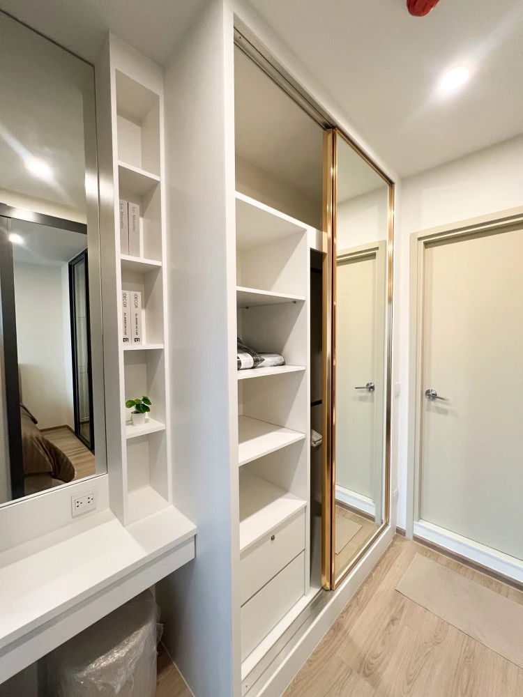 ให้เช่า Life Rama 4 Asoke ห้องพร้อมอยู่ เฟอร์พร้อม ชั้นสูง สิ่งอำนวยความสะดวกพร้อม จองเลย