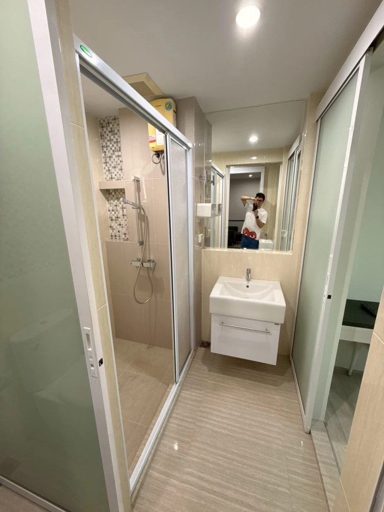 ให้เช่า Life Ratchadapisek 2 ห้องนอน พื้นที่ใช้สอยเยอะ มาพร้อมสิ่งอำนวยความสะดวกครบครัน ดีแบบนี้ห้ามพลาด