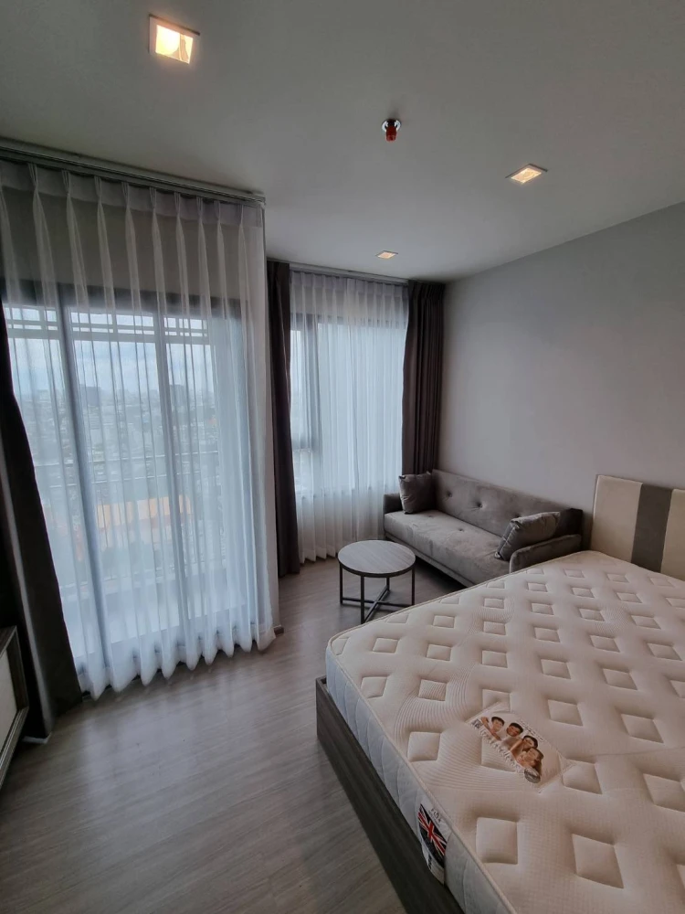 ให้เช่า Life Sathorn-Sierra ชั้น 18 เฟอร์นิเจอร์ เครื่องใช้ไฟฟ้าครบ ย้ายเลย อย่ารีรอ