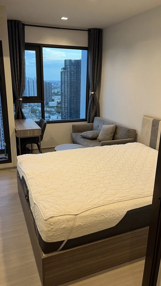 ให้เช่า Life Sathorn-Sierra ห้องน่าอยู่ เครื่องใช้ไฟฟ้าครบครัน มองเห็นวิวสวยจากชั้นสูง จองเลยตอนนี้