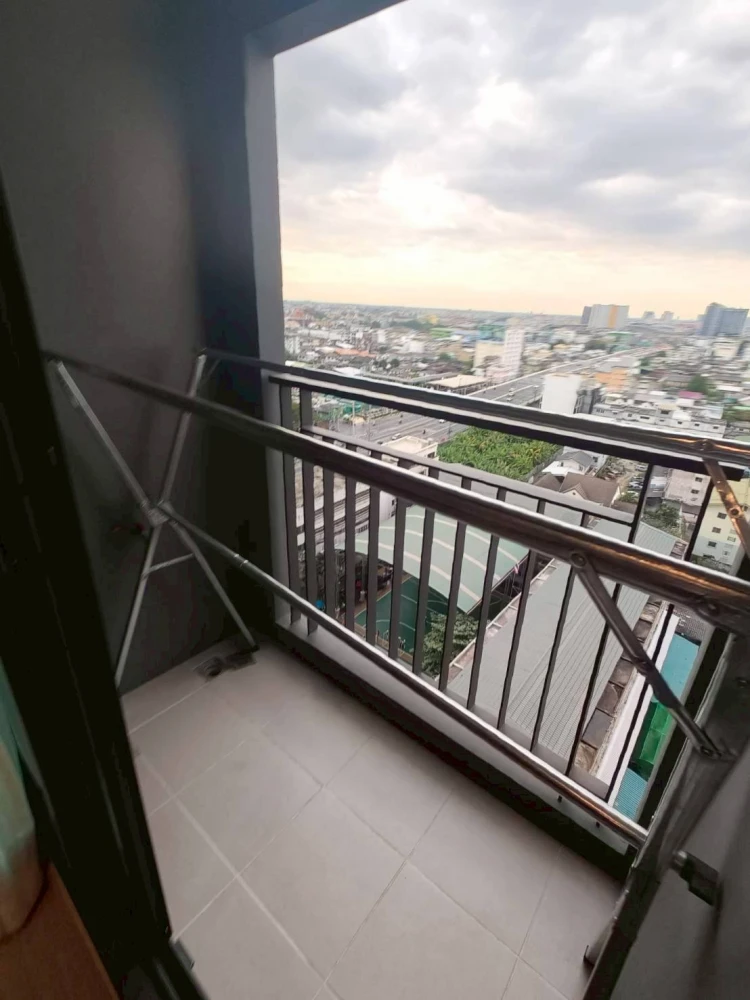 ให้เช่า Life Sathorn Sierra ห้องพร้อมอยู่ เฟอร์พร้อม ชั้นสูง จองเลย