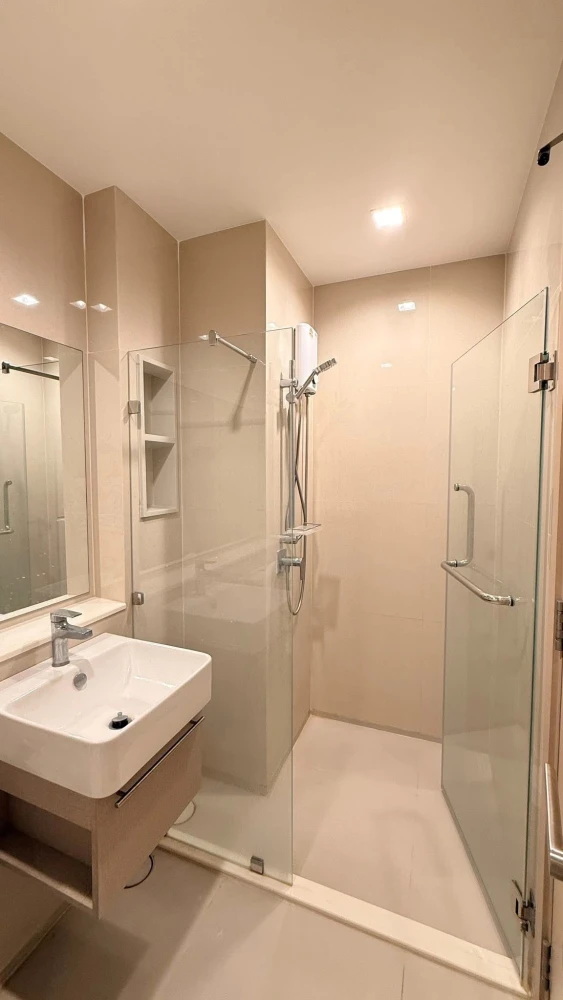 ให้เช่า Life Sathorn-Sierra 1 ห้องนอน 1 ห้องน้ำ ทพเลดี เดินทางสะดวก เฟอร์ครบ รีบจองเลยจ้า