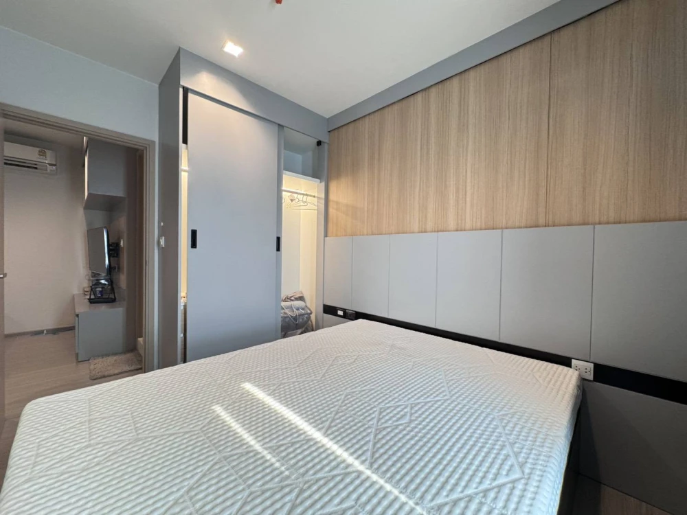 ให้เช่า  Life Satorn Sierra ห้องชั้นสูง พร้อมอยู่ เฟอร์พร้อม รีบจอเงลย+++