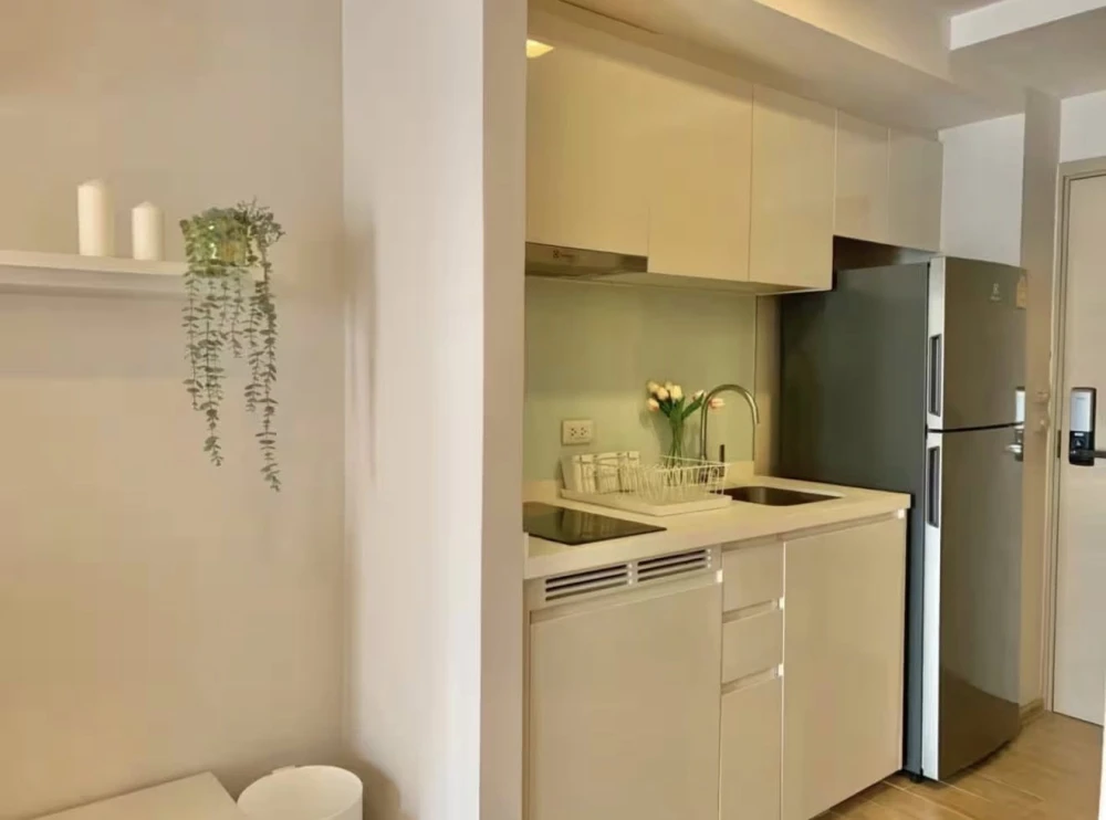 ให้เช่า Liv@49 (Sukhumvit 49) ชั้น 6 ห้องแต่งครบ พร้อมอยู่ จองเลย ห้ามพลาด