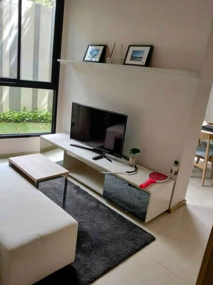 ให้เช่า Liv@49 (Sukhumvit 49) ห้องน่าอยู่ แต่งครบ สนใจรีบจองเลย ห้ามพลาด