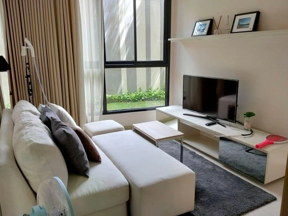 ให้เช่า Liv@49 (Sukhumvit 49) ห้องน่าอยู่ แต่งครบ สนใจรีบจองเลย ห้ามพลาด