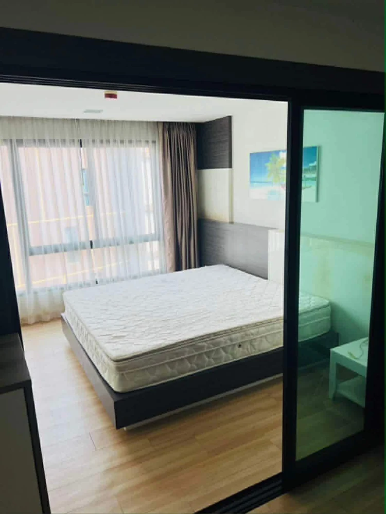 ให้เช่า Living Avenue Bangsaen ห้องน่าอยู่ ชั้น 8 มาพร้อมเฟอร์นิเจอร์ครบครัน หิ้วกระเป๋าเข้าอยู่ได้เลยจ้า