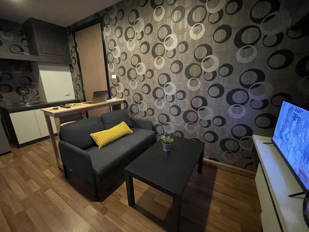 ให้เช่า Living Avenue Bangsaen ห้องแต่งสวยครบครัน ติดวอลเปเปอร์อย่างดี สิ่งอำนวยความสะดวกสุดเลิศ จองเลย
