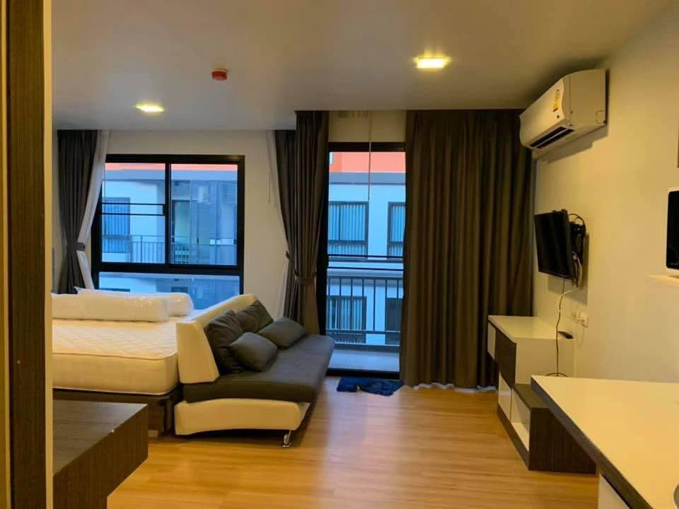 ให้เช่า Living Avenue Bangsaen ห้องใกล้ลิฟท์ มาพร้อมสิ่งอำนวยความสะดวกครบครัน หิ้วกระเป่าเข้าอยู่ได้เลยจ้า