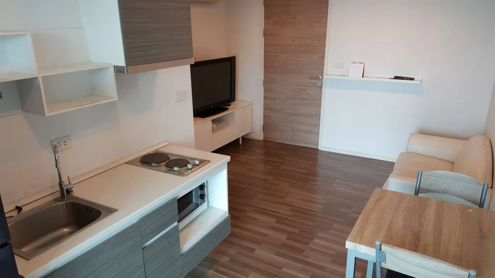 ให้เช่า Living Nest  รามคำแหง ห้องน่าอยู่ วิ่งอำนวยความสะดวกครบครัน เฟอร์ครบ รีบจองกันไวๆๆนะจ๊ะ