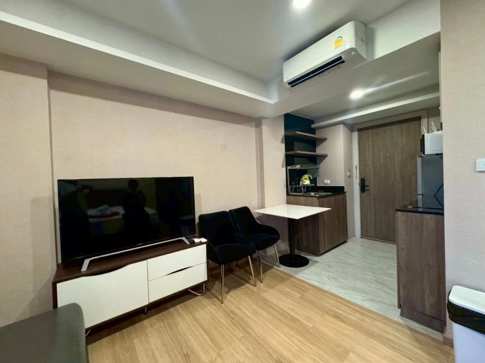 ให้เช่า LLOYD Soonvijai-Thonglor ชั้น 3 ห้องแต่งครบ หิ้วกระเป๋าเข้าอยู่ได้เลย จองด่วนๆ