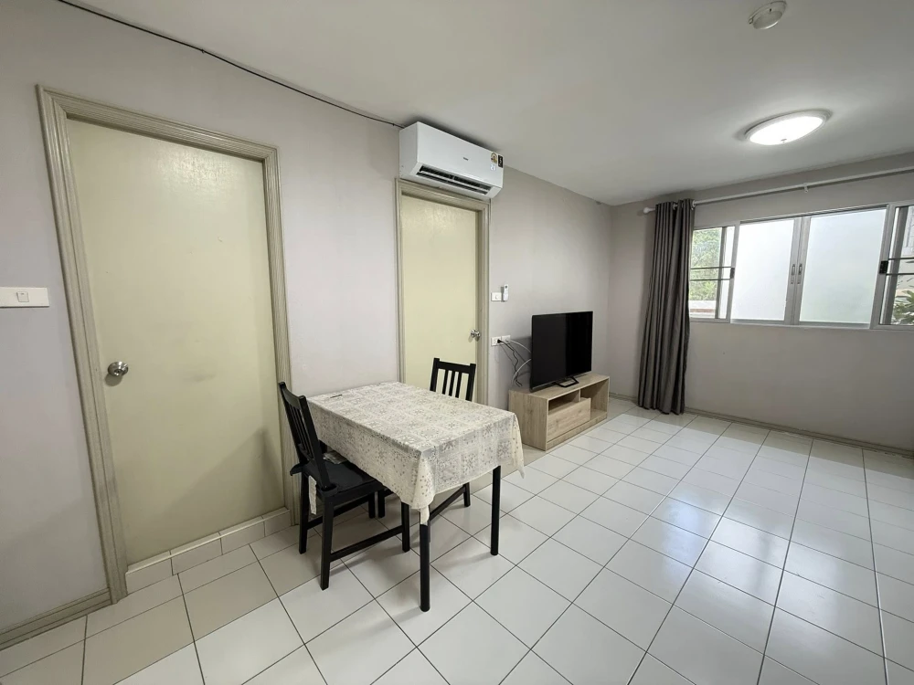 ให้เช่า Lumpini Center Sukhumvit 77 ห้องกว้างพื้นที่ใช้สอยเยอะ มาพร้อมเฟอร์ครบครัน หิ้วกระเป๋าเข้าอยู่ได้เลยจ้า