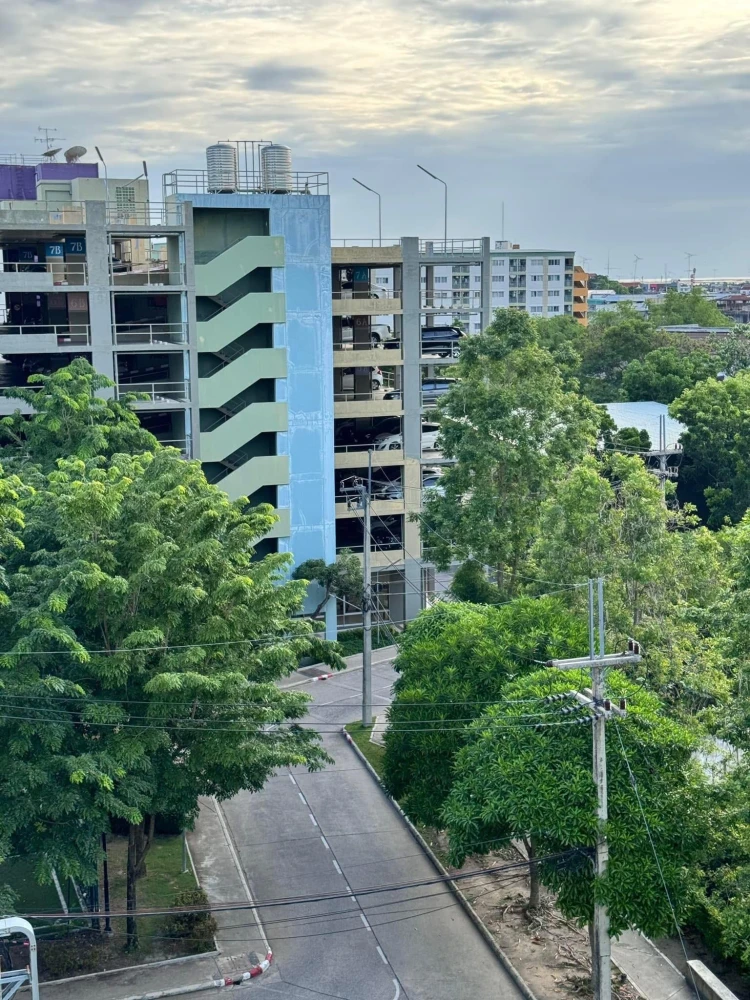 ให้เช่า Lumpini Codotown Chonburi - Sukhumvit ห้องน่าอยู่ มาพร้อมเฟอร์ครบครัน หิ้วกระเป๋าเข้าอยู่ได้เลยจ้า