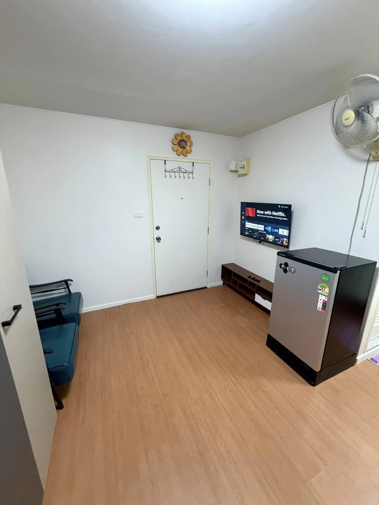 ให้เช่า Lumpini Codotown Chonburi - Sukhumvit ห้องน่าอยู่ มาพร้อมเฟอร์นิเจอร์และสิ่งอำนวยความสะดวกครบครัน รีบจองเลยตอนนี้