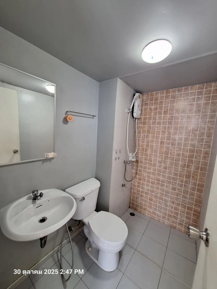 ให้เช่า Lumpini Codotown Chonburi - Sukhumvit ห้องน่าอยู่ เฟอร์ครบครัน หิ้วกระเป๋าเข้าอยู่ได้เลยจ้า