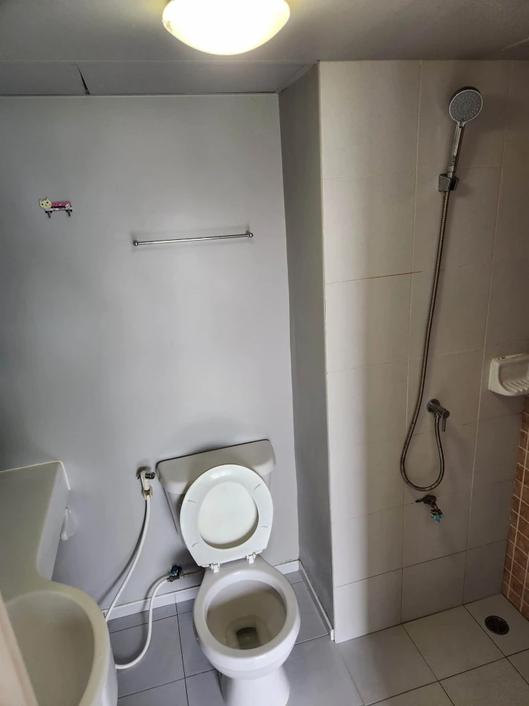 ให้เช่า Lumpini Codotown Chonburi - Sukhumvit ห้องพร้อมอยู่ เฟอร์พร้อม ราคาสบายกระเป๋า จองเลย