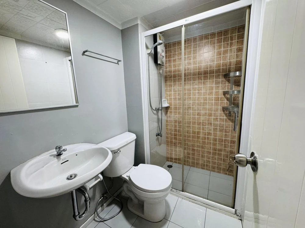 ให้เช่า Lumpini Codotown Chonburi - Sukhumvit ห้องแต่งครบ น่าอยู่ จองเลย ด่วนๆ