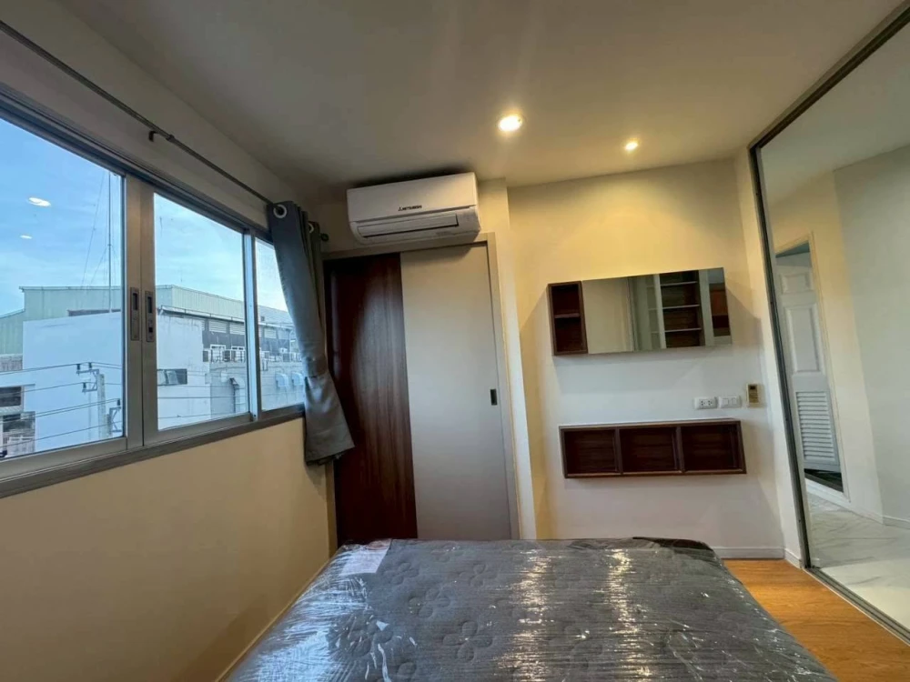 ให้เช่า Lumpini Condo Town Ramindra-Lat Pla Khao ชั้น 4 แต่งครบ น่าอยู่ จองเลย