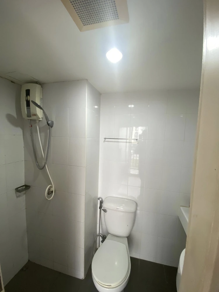 ให้เช่า Lumpini Condo Town Ramindra-Lat Pla Khao ห้องน่าอยู่ ชั้น 2 มาพร้อมสิ่งอำนวยความสะดวกครบครัน จองเลยตอนนี้