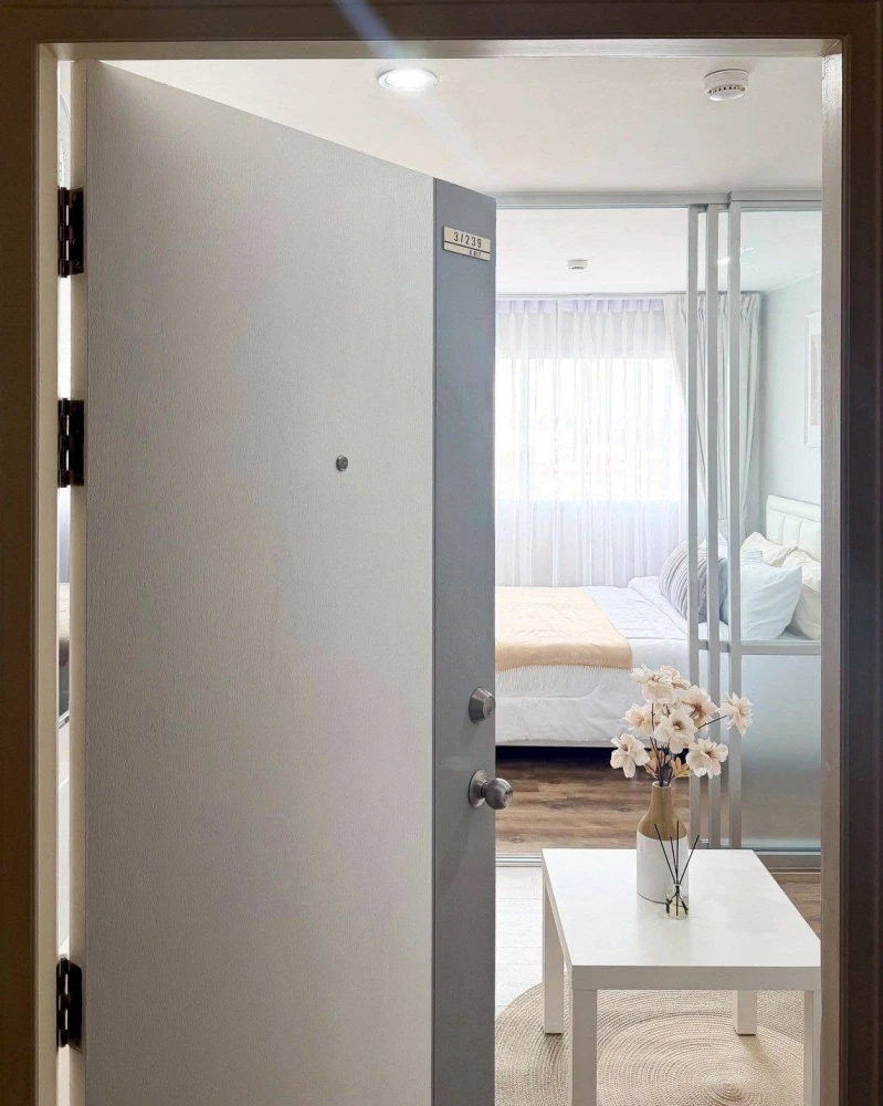 ให้เช่า Lumpini Condo Town Ramindra-Lat Pla Khao ห้องน่าอยู่ ชั้น 8 เฟอร์นิเจอร์ครบครัน ไม่จองไหวหรอ