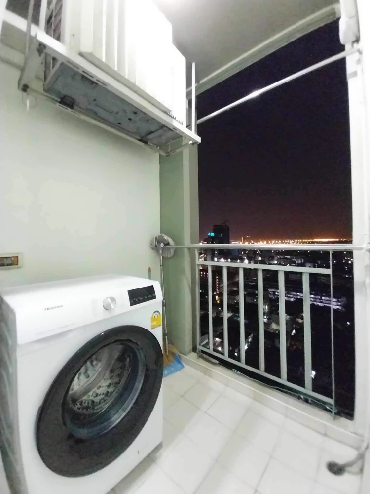 ให้เช่า Lumpini Condo Town Ramintra – Nawamin ห้องน่าอยู่ เฟอร์พร้อม ชั้นสูง จองเลย