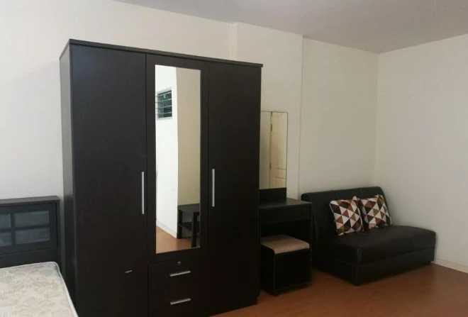 ให้เช่า Lumpini Condo Town Rattanathibet ชั้น 4 ห้องแต่งครบ น่าอยู่ จองเลย ด่วนๆ