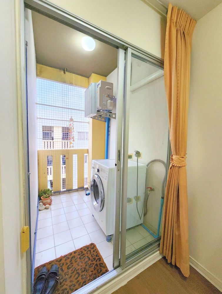 ให้เช่า Lumpini Condo Town Rattanathibet ชั้น 8 ห้องน่าอยู่ แต่งครบ จองเลย ด่วนๆ