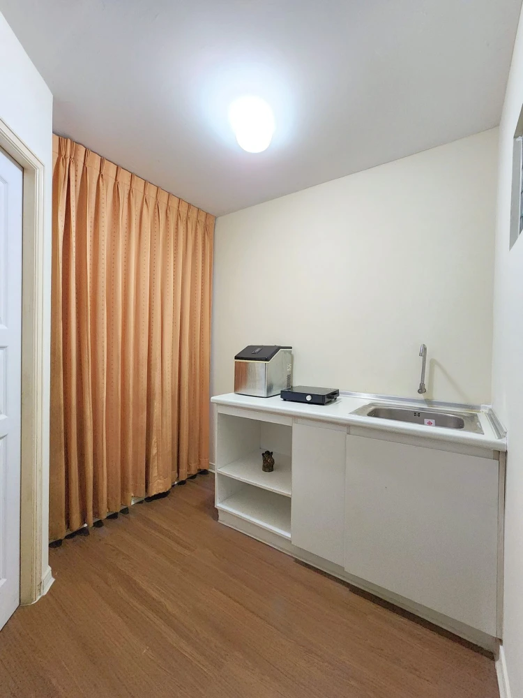 ให้เช่า Lumpini Condo Town Rattanathibet ชั้น 8 ห้องน่าอยู่ แต่งครบ จองเลย ด่วนๆ